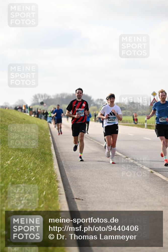 12.04.2026 - 45. Internationalen Wilhelmsburger Insellauf Dr. Thomas Lammeyer http://msf.ph/oto/9440406 12.04.2026 10:04:57 Laufen 4087, 5452, 406 meine-sportfotos.de