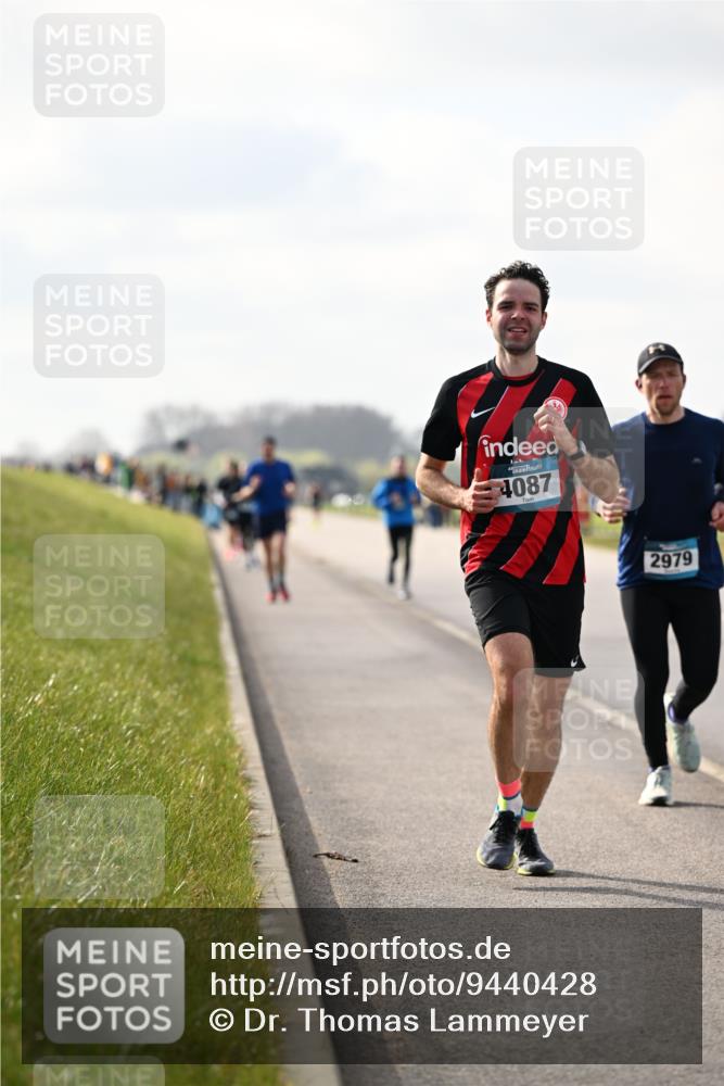 12.04.2026 - 45. Internationalen Wilhelmsburger Insellauf Dr. Thomas Lammeyer http://msf.ph/oto/9440428 12.04.2026 10:05:00 Laufen 4087, 2979 meine-sportfotos.de