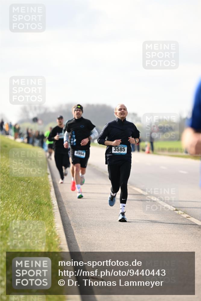 12.04.2026 - 45. Internationalen Wilhelmsburger Insellauf Dr. Thomas Lammeyer http://msf.ph/oto/9440443 12.04.2026 10:05:11 Laufen 4994, 3585 meine-sportfotos.de