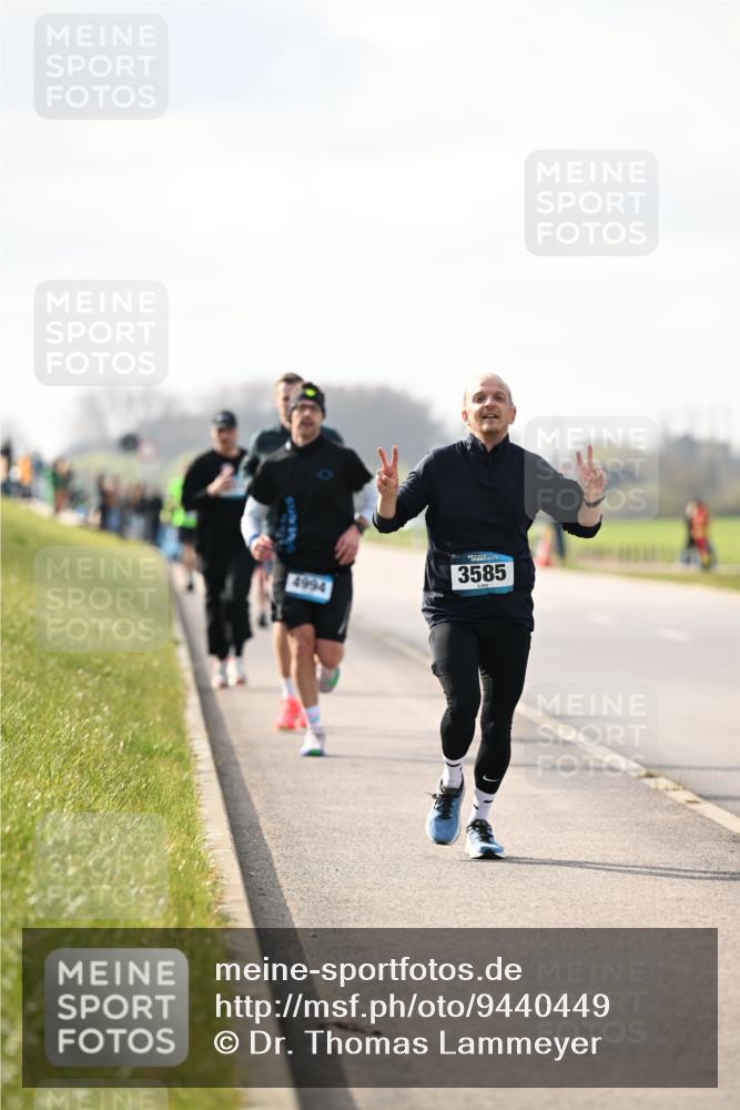 12.04.2026 - 45. Internationalen Wilhelmsburger Insellauf Dr. Thomas Lammeyer http://msf.ph/oto/9440449 12.04.2026 10:05:12 Laufen 4994, 3585 meine-sportfotos.de