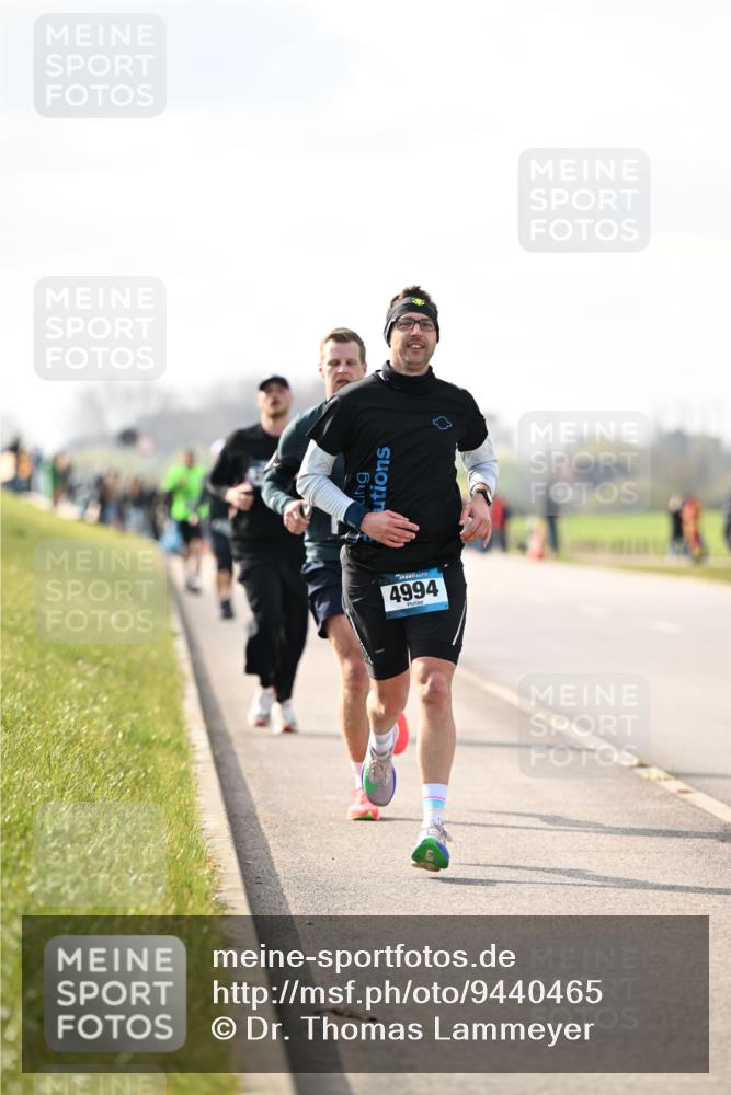 12.04.2026 - 45. Internationalen Wilhelmsburger Insellauf Dr. Thomas Lammeyer http://msf.ph/oto/9440465 12.04.2026 10:05:14 Laufen 6412, 4994 meine-sportfotos.de