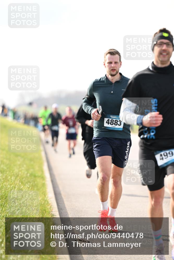 12.04.2026 - 45. Internationalen Wilhelmsburger Insellauf Dr. Thomas Lammeyer http://msf.ph/oto/9440478 12.04.2026 10:05:16 Laufen 4883, 499 meine-sportfotos.de