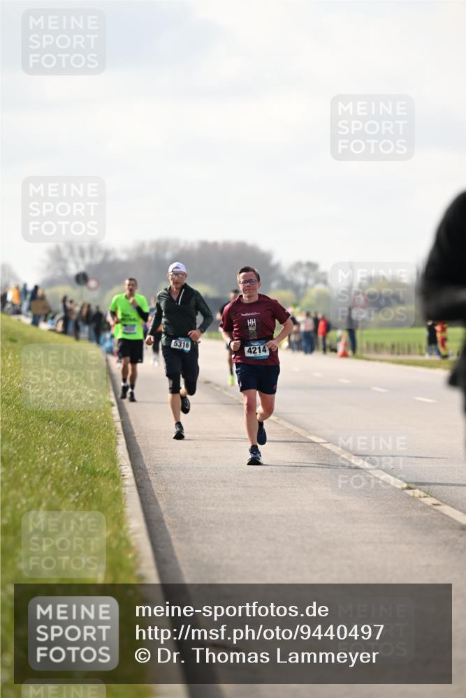12.04.2026 - 45. Internationalen Wilhelmsburger Insellauf Dr. Thomas Lammeyer http://msf.ph/oto/9440497 12.04.2026 10:05:19 Laufen 5316, 4214 meine-sportfotos.de