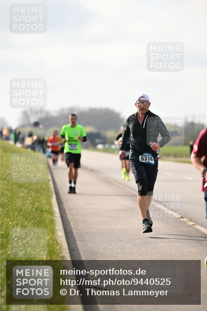 12.04.2026 - 45. Internationalen Wilhelmsburger Insellauf Dr. Thomas Lammeyer http://msf.ph/oto/9440525 12.04.2026 10:05:23 Laufen 5316 meine-sportfotos.de