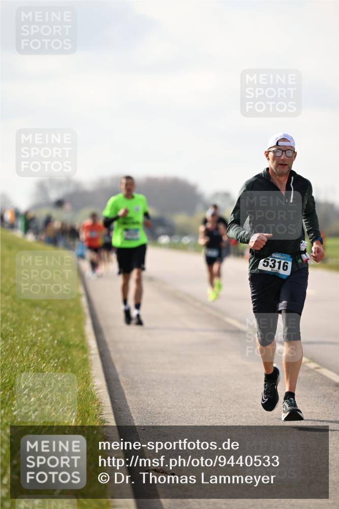12.04.2026 - 45. Internationalen Wilhelmsburger Insellauf Dr. Thomas Lammeyer http://msf.ph/oto/9440533 12.04.2026 10:05:24 Laufen 5316 meine-sportfotos.de