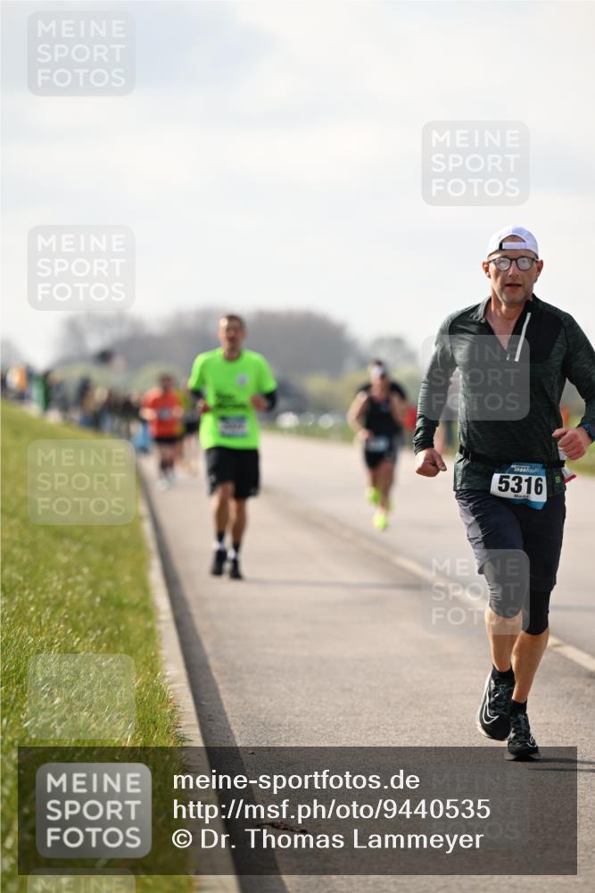12.04.2026 - 45. Internationalen Wilhelmsburger Insellauf Dr. Thomas Lammeyer http://msf.ph/oto/9440535 12.04.2026 10:05:25 Laufen 5316 meine-sportfotos.de