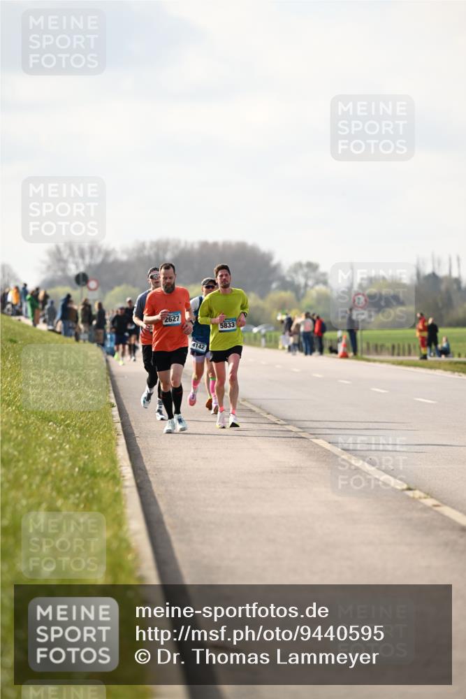 12.04.2026 - 45. Internationalen Wilhelmsburger Insellauf Dr. Thomas Lammeyer http://msf.ph/oto/9440595 12.04.2026 10:05:34 Laufen 2627, 4142, 5833 meine-sportfotos.de