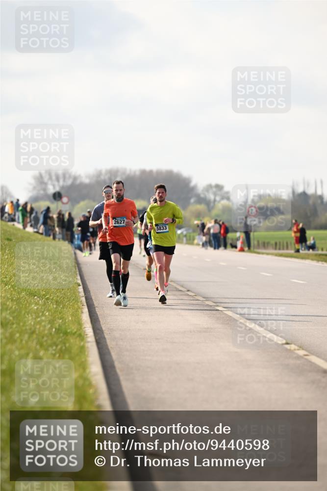 12.04.2026 - 45. Internationalen Wilhelmsburger Insellauf Dr. Thomas Lammeyer http://msf.ph/oto/9440598 12.04.2026 10:05:34 Laufen 2627, 5833 meine-sportfotos.de