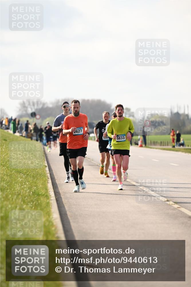 12.04.2026 - 45. Internationalen Wilhelmsburger Insellauf Dr. Thomas Lammeyer http://msf.ph/oto/9440613 12.04.2026 10:05:36 Laufen 2627, 5804, 5833 meine-sportfotos.de