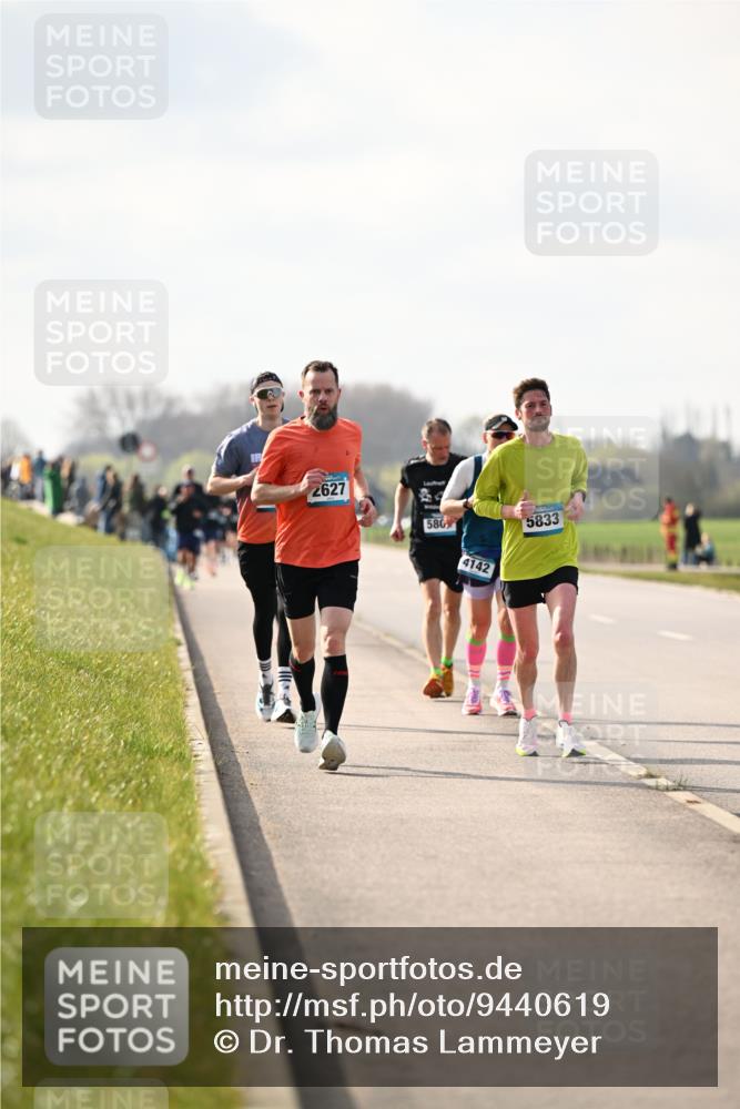 12.04.2026 - 45. Internationalen Wilhelmsburger Insellauf Dr. Thomas Lammeyer http://msf.ph/oto/9440619 12.04.2026 10:05:37 Laufen 2627, 580, 4142, 5833 meine-sportfotos.de