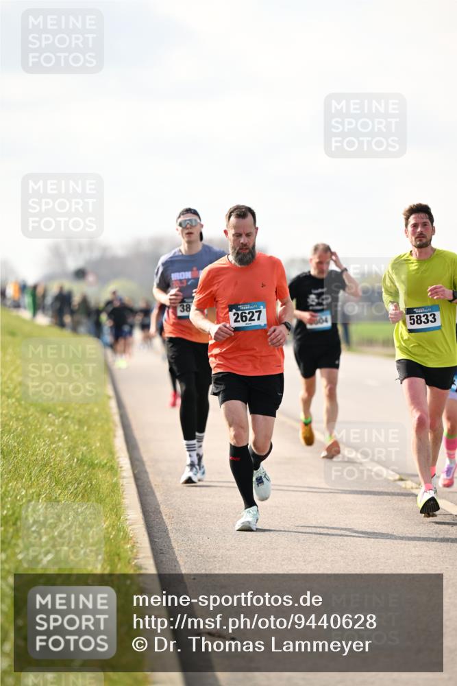12.04.2026 - 45. Internationalen Wilhelmsburger Insellauf Dr. Thomas Lammeyer http://msf.ph/oto/9440628 12.04.2026 10:05:39 Laufen 38, 2627, 0004, 5833 meine-sportfotos.de