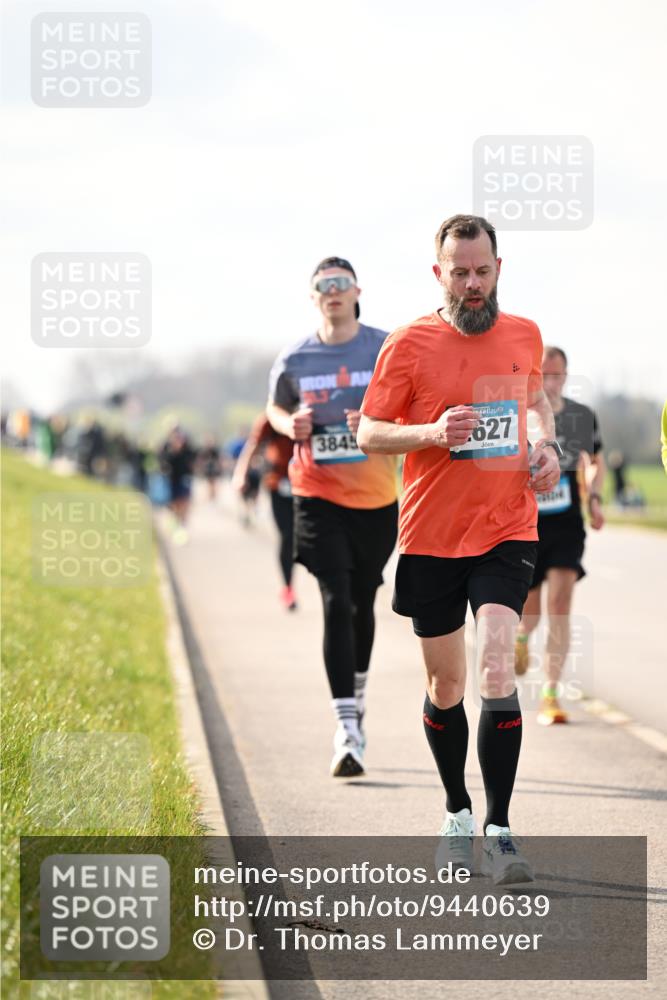 12.04.2026 - 45. Internationalen Wilhelmsburger Insellauf Dr. Thomas Lammeyer http://msf.ph/oto/9440639 12.04.2026 10:05:41 Laufen 3845, 627 meine-sportfotos.de
