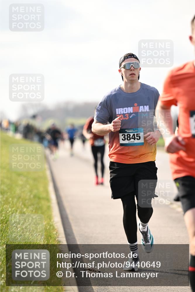 12.04.2026 - 45. Internationalen Wilhelmsburger Insellauf Dr. Thomas Lammeyer http://msf.ph/oto/9440649 12.04.2026 10:05:42 Laufen 0, 3, 45, 3845 meine-sportfotos.de