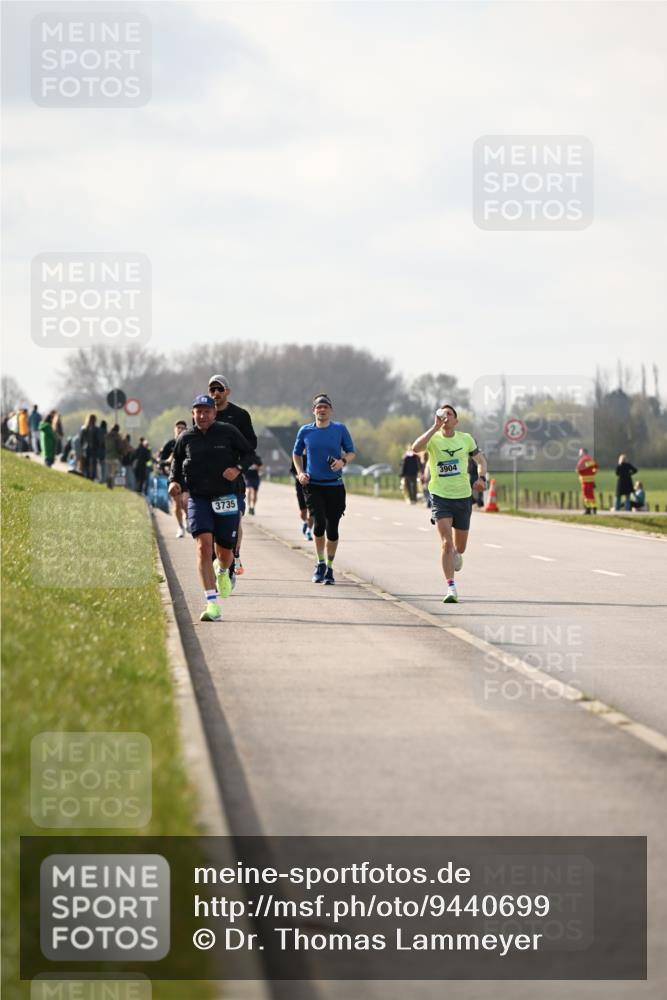 12.04.2026 - 45. Internationalen Wilhelmsburger Insellauf Dr. Thomas Lammeyer http://msf.ph/oto/9440699 12.04.2026 10:05:50 Laufen 3735, 3904 meine-sportfotos.de