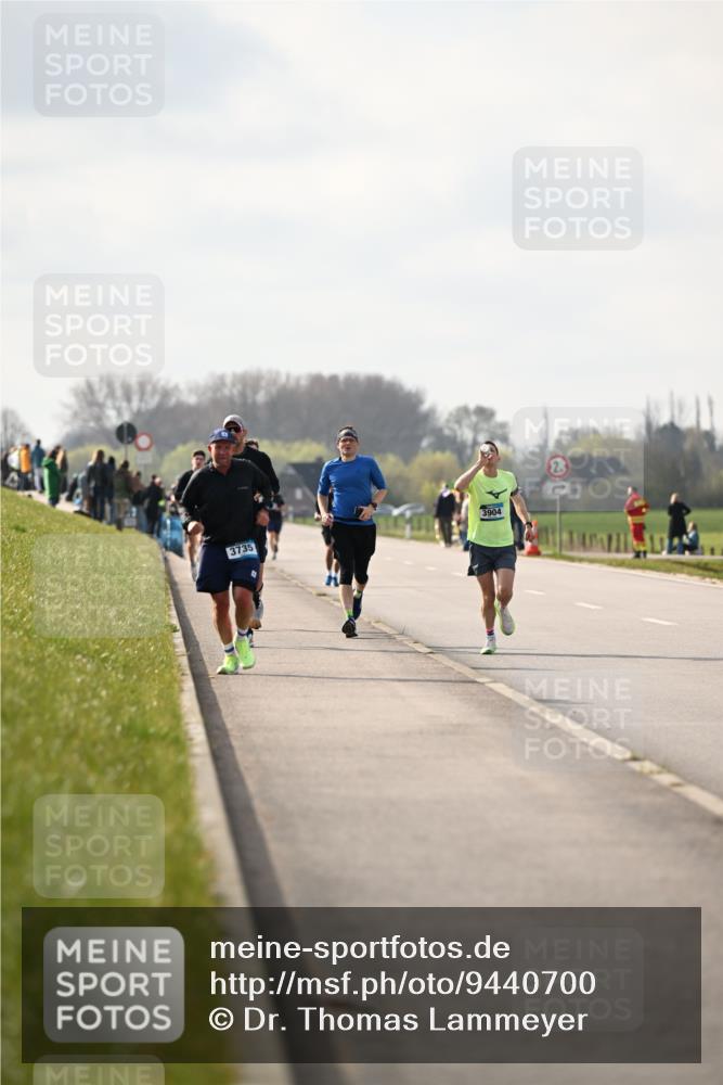 12.04.2026 - 45. Internationalen Wilhelmsburger Insellauf Dr. Thomas Lammeyer http://msf.ph/oto/9440700 12.04.2026 10:05:50 Laufen 3904, 3735 meine-sportfotos.de