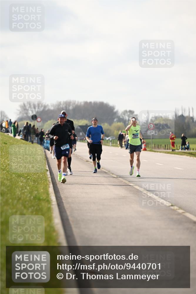 12.04.2026 - 45. Internationalen Wilhelmsburger Insellauf Dr. Thomas Lammeyer http://msf.ph/oto/9440701 12.04.2026 10:05:51 Laufen 3735, 3904 meine-sportfotos.de