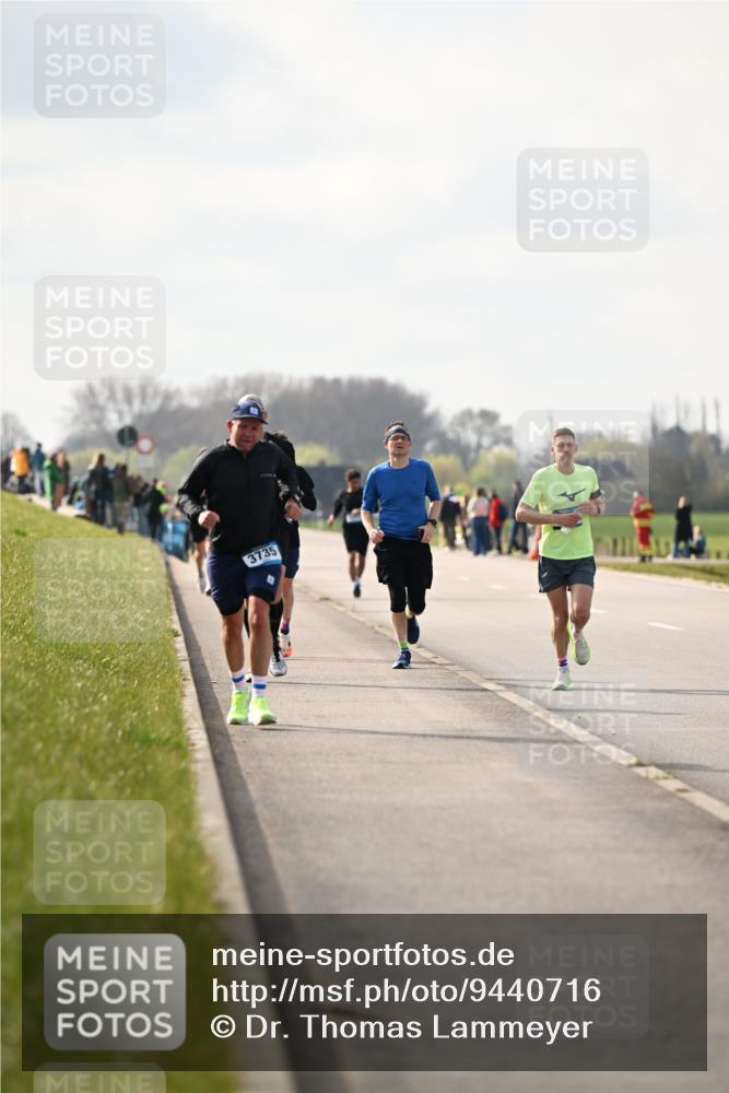 12.04.2026 - 45. Internationalen Wilhelmsburger Insellauf Dr. Thomas Lammeyer http://msf.ph/oto/9440716 12.04.2026 10:05:53 Laufen 3735 meine-sportfotos.de