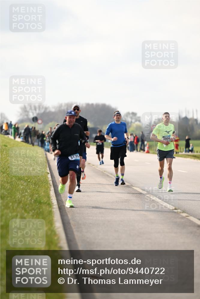 12.04.2026 - 45. Internationalen Wilhelmsburger Insellauf Dr. Thomas Lammeyer http://msf.ph/oto/9440722 12.04.2026 10:05:53 Laufen 3735, 3904 meine-sportfotos.de