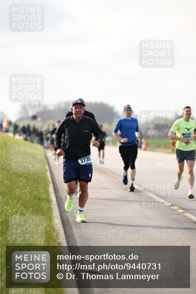 12.04.2026 - 45. Internationalen Wilhelmsburger Insellauf Dr. Thomas Lammeyer http://msf.ph/oto/9440731 12.04.2026 10:05:55 Laufen 3735 meine-sportfotos.de