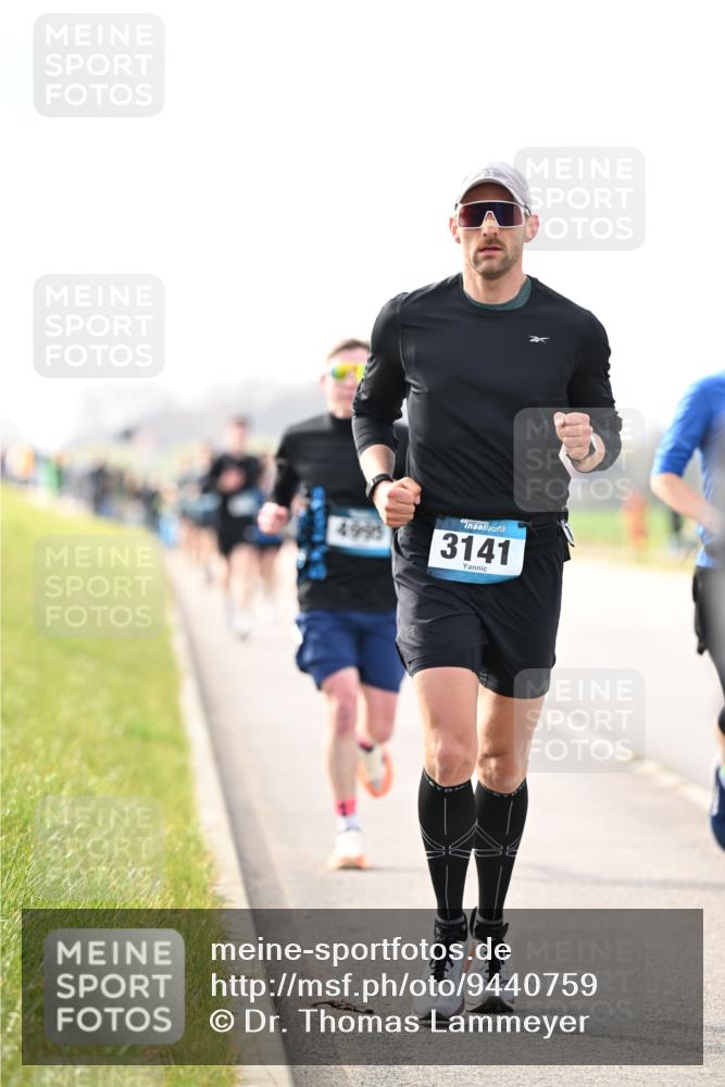 12.04.2026 - 45. Internationalen Wilhelmsburger Insellauf Dr. Thomas Lammeyer http://msf.ph/oto/9440759 12.04.2026 10:05:59 Laufen 9, 95, 3141 meine-sportfotos.de