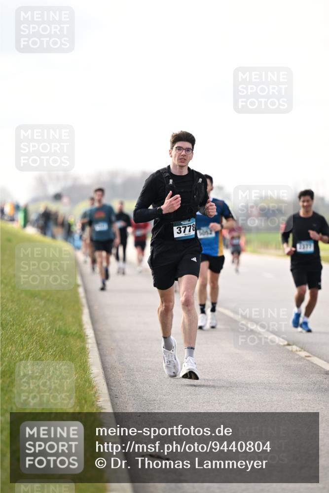 12.04.2026 - 45. Internationalen Wilhelmsburger Insellauf Dr. Thomas Lammeyer http://msf.ph/oto/9440804 12.04.2026 10:06:06 Laufen 3778, 3052, 2577 meine-sportfotos.de