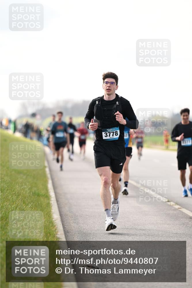 12.04.2026 - 45. Internationalen Wilhelmsburger Insellauf Dr. Thomas Lammeyer http://msf.ph/oto/9440807 12.04.2026 10:06:06 Laufen 3778, 2577 meine-sportfotos.de