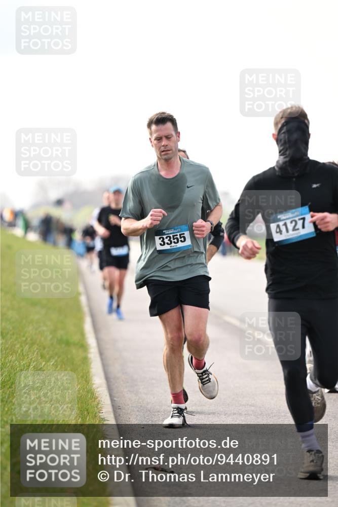 12.04.2026 - 45. Internationalen Wilhelmsburger Insellauf Dr. Thomas Lammeyer http://msf.ph/oto/9440891 12.04.2026 10:06:19 Laufen 3355, 4127 meine-sportfotos.de