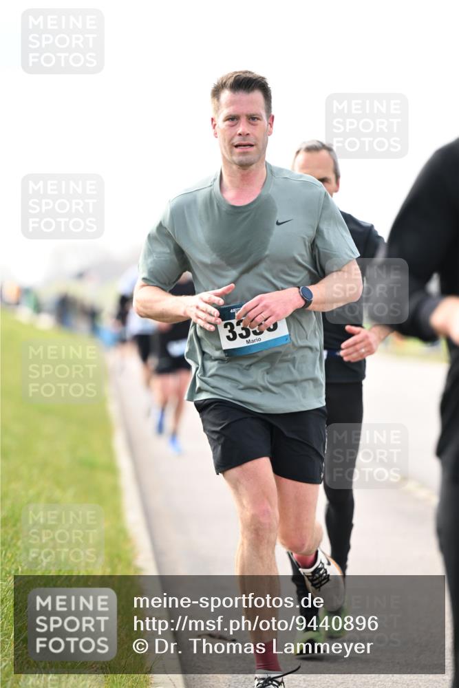 12.04.2026 - 45. Internationalen Wilhelmsburger Insellauf Dr. Thomas Lammeyer http://msf.ph/oto/9440896 12.04.2026 10:06:21 Laufen 45, 3333 meine-sportfotos.de