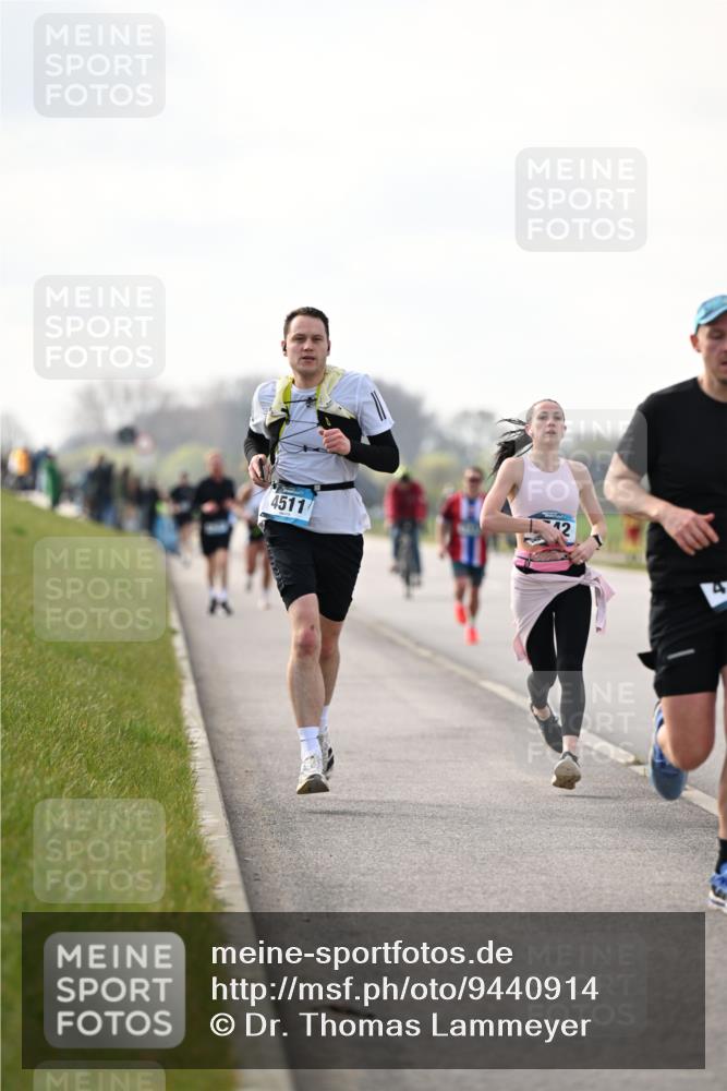 12.04.2026 - 45. Internationalen Wilhelmsburger Insellauf Dr. Thomas Lammeyer http://msf.ph/oto/9440914 12.04.2026 10:06:24 Laufen 4511, 12 meine-sportfotos.de