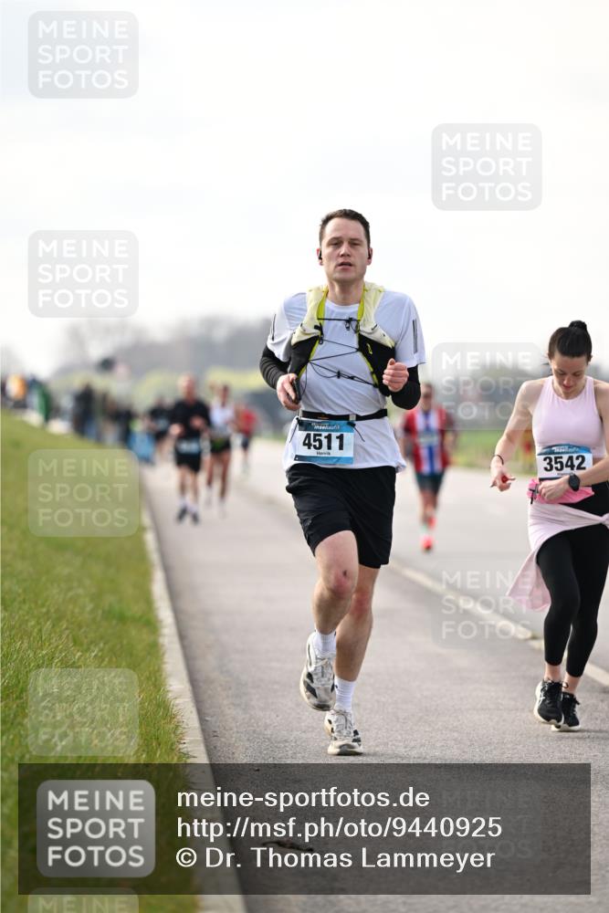 12.04.2026 - 45. Internationalen Wilhelmsburger Insellauf Dr. Thomas Lammeyer http://msf.ph/oto/9440925 12.04.2026 10:06:26 Laufen 4511, 3542 meine-sportfotos.de