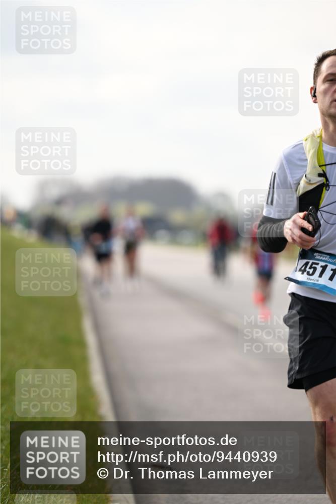 12.04.2026 - 45. Internationalen Wilhelmsburger Insellauf Dr. Thomas Lammeyer http://msf.ph/oto/9440939 12.04.2026 10:06:28 Laufen 4511 meine-sportfotos.de
