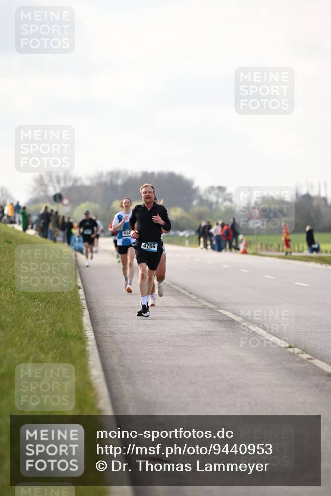 12.04.2026 - 45. Internationalen Wilhelmsburger Insellauf Dr. Thomas Lammeyer http://msf.ph/oto/9440953 12.04.2026 10:06:31 Laufen 4766 meine-sportfotos.de