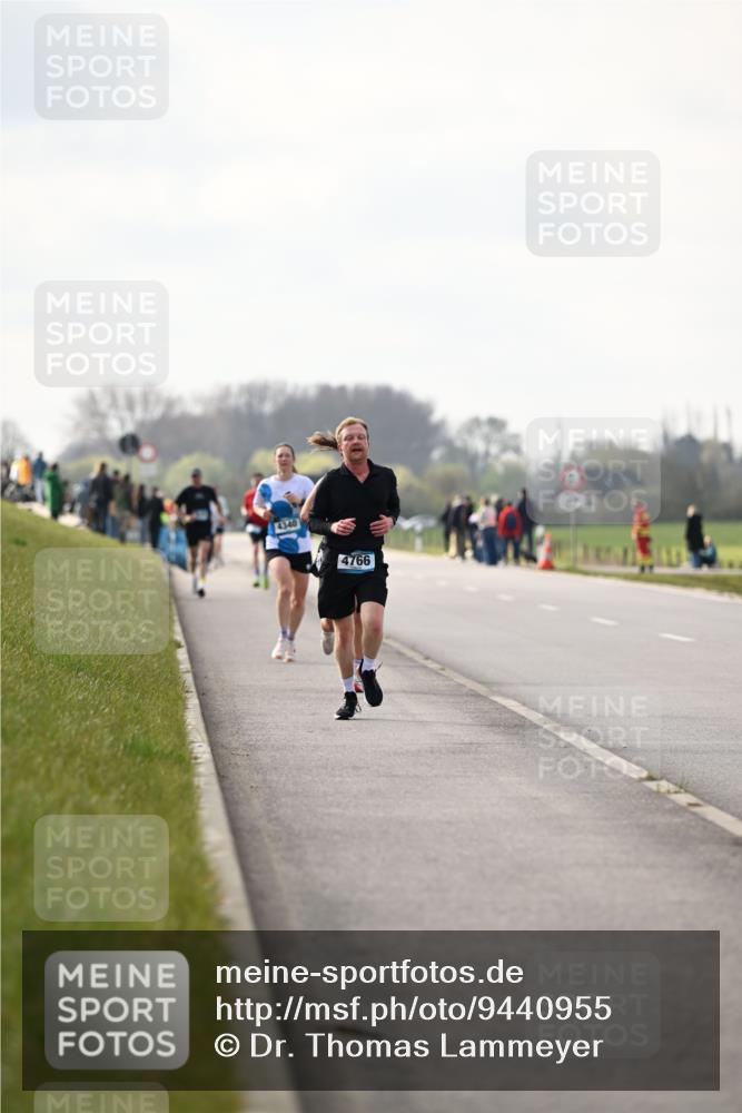 12.04.2026 - 45. Internationalen Wilhelmsburger Insellauf Dr. Thomas Lammeyer http://msf.ph/oto/9440955 12.04.2026 10:06:31 Laufen 4340, 4766 meine-sportfotos.de