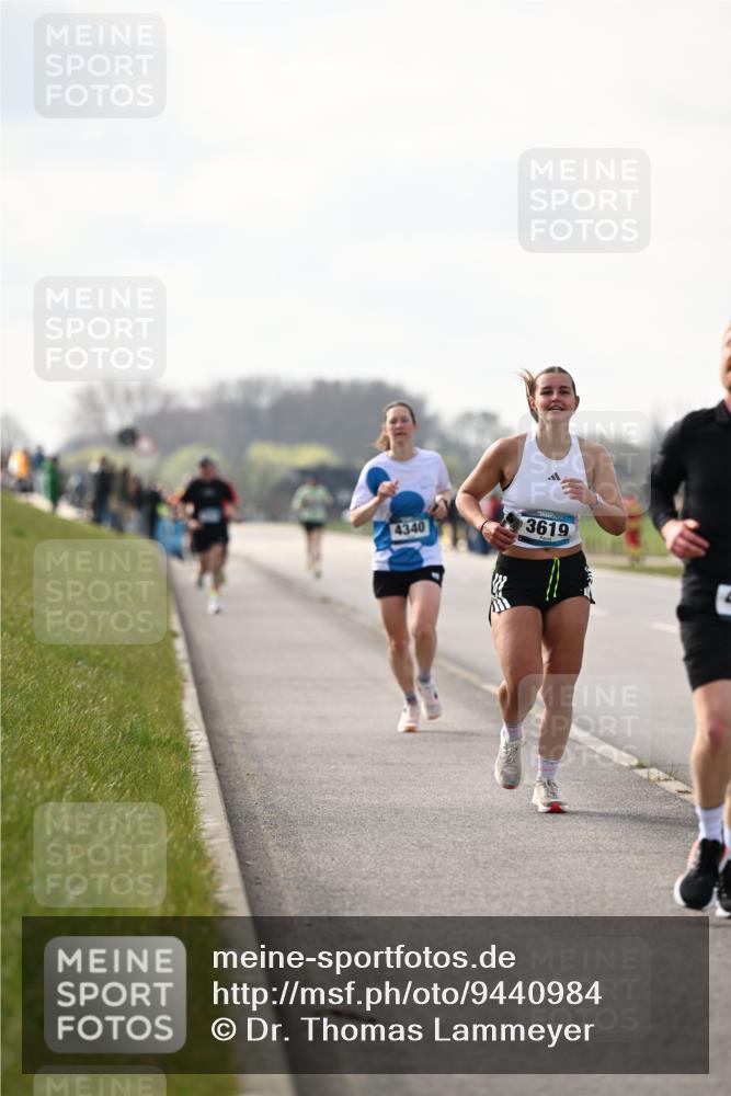 12.04.2026 - 45. Internationalen Wilhelmsburger Insellauf Dr. Thomas Lammeyer http://msf.ph/oto/9440984 12.04.2026 10:06:36 Laufen 4340, 3619 meine-sportfotos.de