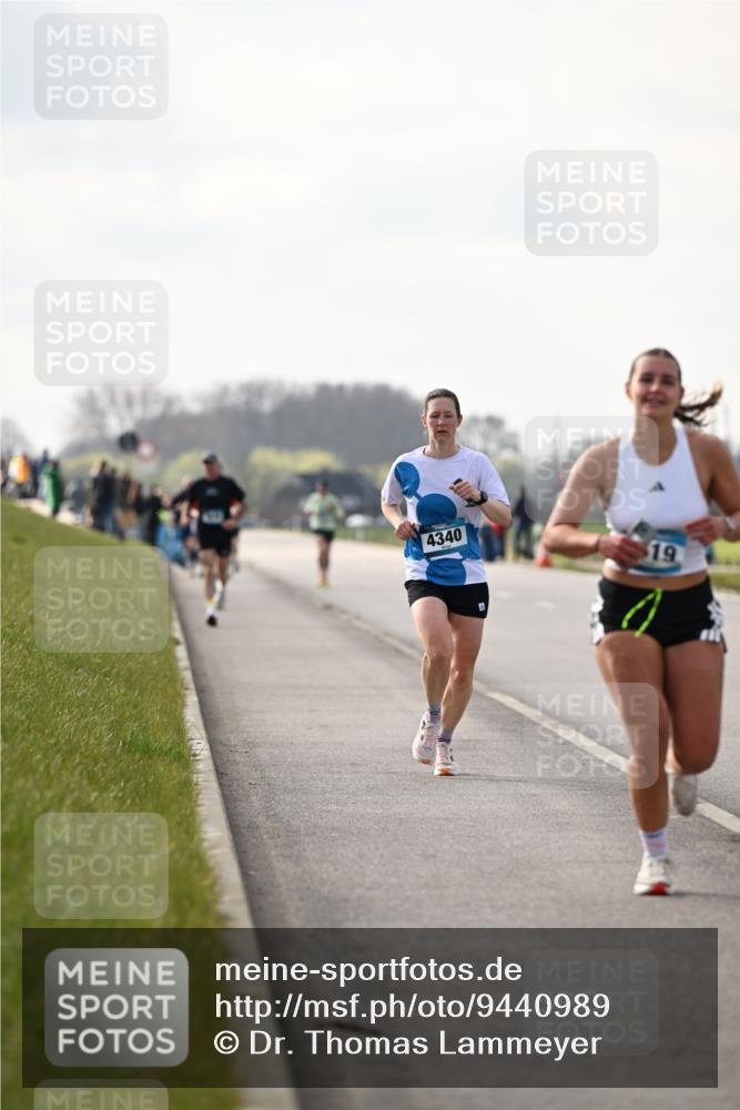 12.04.2026 - 45. Internationalen Wilhelmsburger Insellauf Dr. Thomas Lammeyer http://msf.ph/oto/9440989 12.04.2026 10:06:37 Laufen 4340, 19 meine-sportfotos.de
