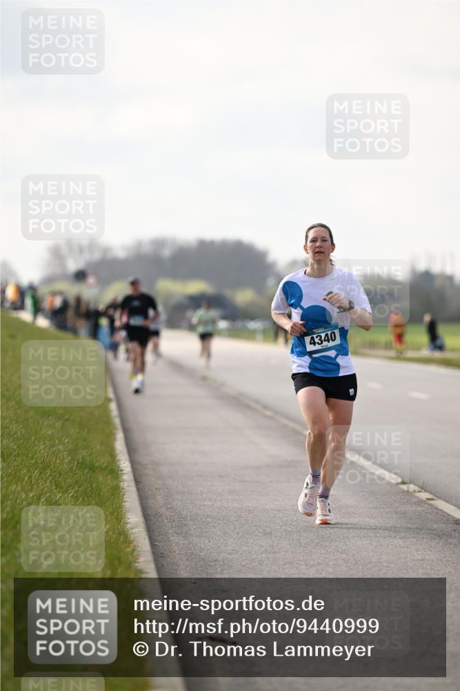 12.04.2026 - 45. Internationalen Wilhelmsburger Insellauf Dr. Thomas Lammeyer http://msf.ph/oto/9440999 12.04.2026 10:06:38 Laufen 4340 meine-sportfotos.de