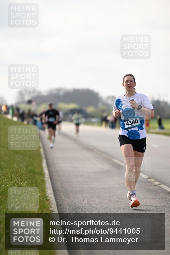 12.04.2026 - 45. Internationalen Wilhelmsburger Insellauf Dr. Thomas Lammeyer http://msf.ph/oto/9441005 12.04.2026 10:06:39 Laufen 4340 meine-sportfotos.de