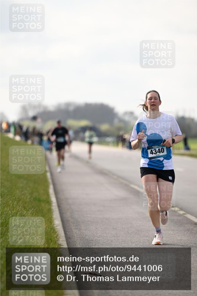12.04.2026 - 45. Internationalen Wilhelmsburger Insellauf Dr. Thomas Lammeyer http://msf.ph/oto/9441006 12.04.2026 10:06:39 Laufen 4340 meine-sportfotos.de