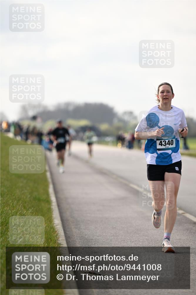 12.04.2026 - 45. Internationalen Wilhelmsburger Insellauf Dr. Thomas Lammeyer http://msf.ph/oto/9441008 12.04.2026 10:06:39 Laufen 4340 meine-sportfotos.de