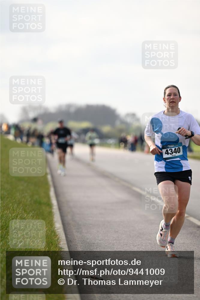 12.04.2026 - 45. Internationalen Wilhelmsburger Insellauf Dr. Thomas Lammeyer http://msf.ph/oto/9441009 12.04.2026 10:06:40 Laufen 4340 meine-sportfotos.de