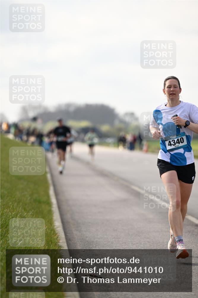 12.04.2026 - 45. Internationalen Wilhelmsburger Insellauf Dr. Thomas Lammeyer http://msf.ph/oto/9441010 12.04.2026 10:06:40 Laufen 4340 meine-sportfotos.de