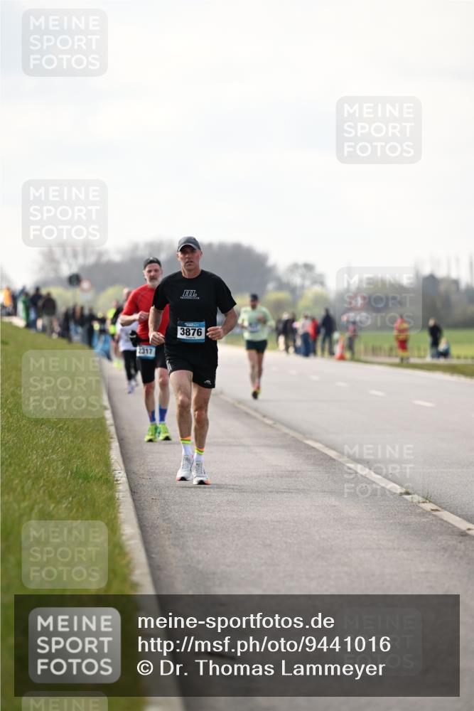 12.04.2026 - 45. Internationalen Wilhelmsburger Insellauf Dr. Thomas Lammeyer http://msf.ph/oto/9441016 12.04.2026 10:06:46 Laufen 2317, 3876 meine-sportfotos.de