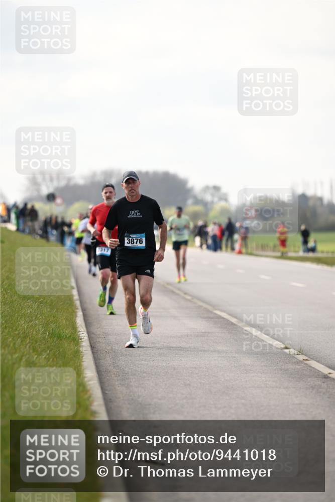 12.04.2026 - 45. Internationalen Wilhelmsburger Insellauf Dr. Thomas Lammeyer http://msf.ph/oto/9441018 12.04.2026 10:06:46 Laufen 317, 3876 meine-sportfotos.de