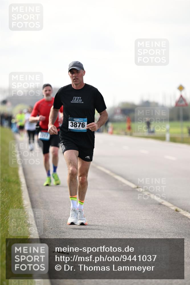 12.04.2026 - 45. Internationalen Wilhelmsburger Insellauf Dr. Thomas Lammeyer http://msf.ph/oto/9441037 12.04.2026 10:06:49 Laufen 2317, 3876 meine-sportfotos.de