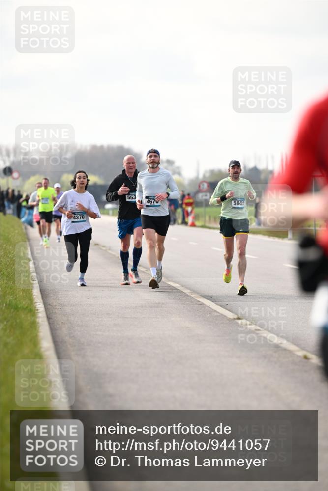 12.04.2026 - 45. Internationalen Wilhelmsburger Insellauf Dr. Thomas Lammeyer http://msf.ph/oto/9441057 12.04.2026 10:06:54 Laufen 4370, 553, 4670, 5841 meine-sportfotos.de