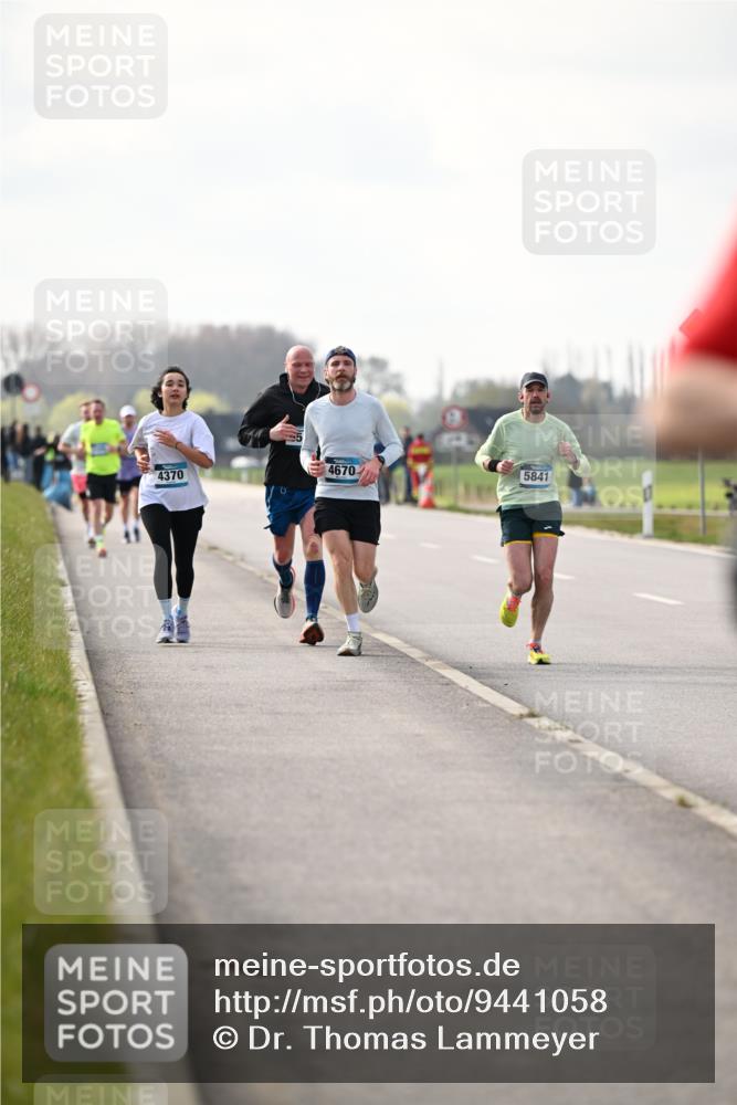 12.04.2026 - 45. Internationalen Wilhelmsburger Insellauf Dr. Thomas Lammeyer http://msf.ph/oto/9441058 12.04.2026 10:06:54 Laufen 4370, 4670, 5841 meine-sportfotos.de