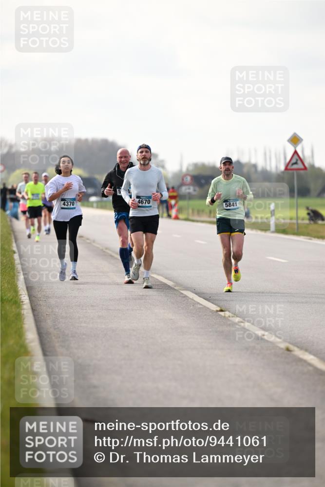 12.04.2026 - 45. Internationalen Wilhelmsburger Insellauf Dr. Thomas Lammeyer http://msf.ph/oto/9441061 12.04.2026 10:06:54 Laufen 4370, 4670, 5841 meine-sportfotos.de