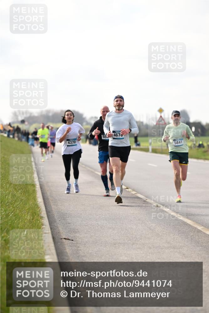 12.04.2026 - 45. Internationalen Wilhelmsburger Insellauf Dr. Thomas Lammeyer http://msf.ph/oto/9441074 12.04.2026 10:06:57 Laufen 55, 4670, 4370, 5841 meine-sportfotos.de