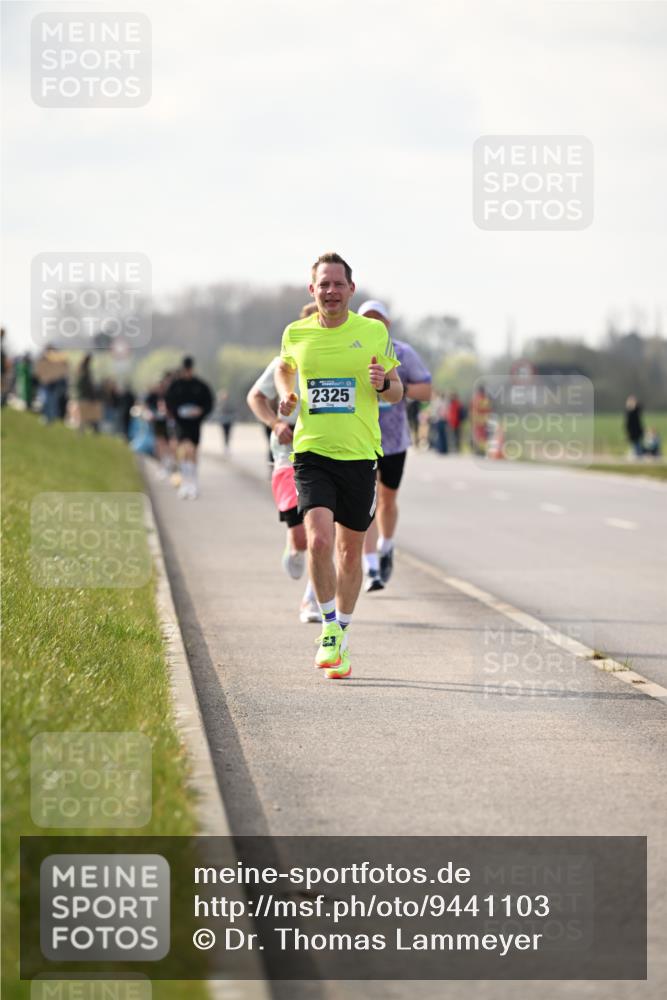12.04.2026 - 45. Internationalen Wilhelmsburger Insellauf Dr. Thomas Lammeyer http://msf.ph/oto/9441103 12.04.2026 10:07:05 Laufen 3, 2325 meine-sportfotos.de