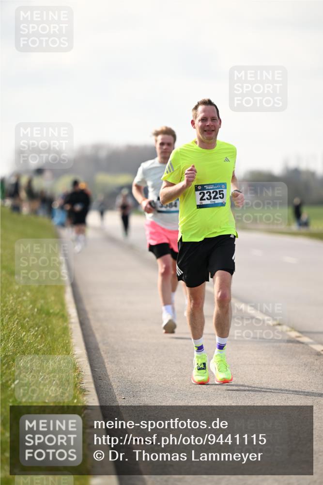 12.04.2026 - 45. Internationalen Wilhelmsburger Insellauf Dr. Thomas Lammeyer http://msf.ph/oto/9441115 12.04.2026 10:07:06 Laufen 2325 meine-sportfotos.de